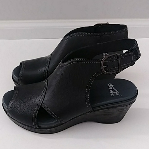 Dansko Shoes - NEW DANSKO BLACK LEATHER PEEP TOE SANDALS SIZE 39